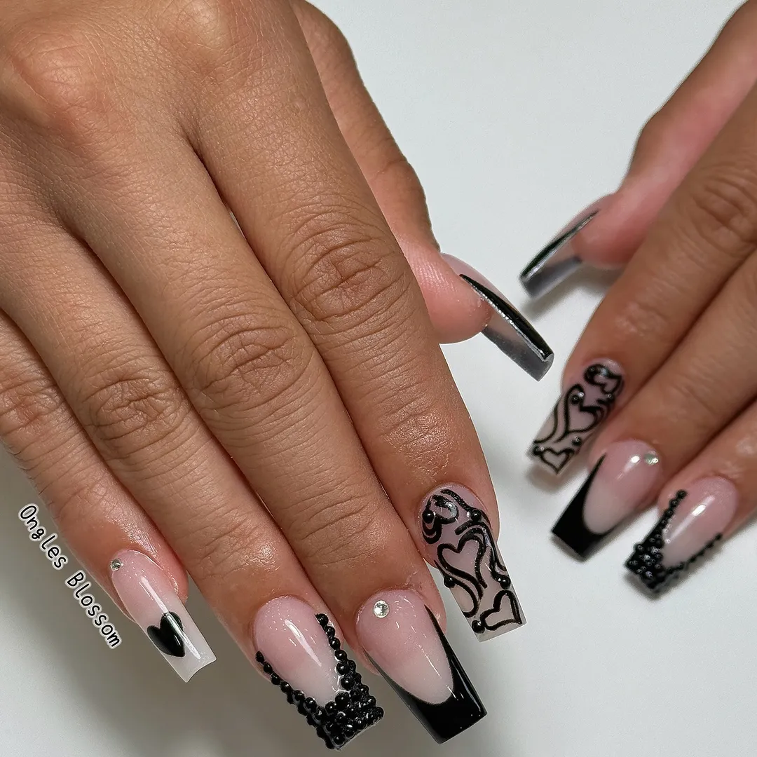 Pastel rainbow short nails by Ongles Blossom